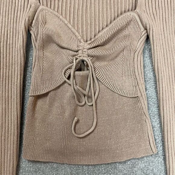 ASTR The Label Women’s Medium Tan Cut Out Long Sleeve Jumper Sweater Top - Picture 2 of 4